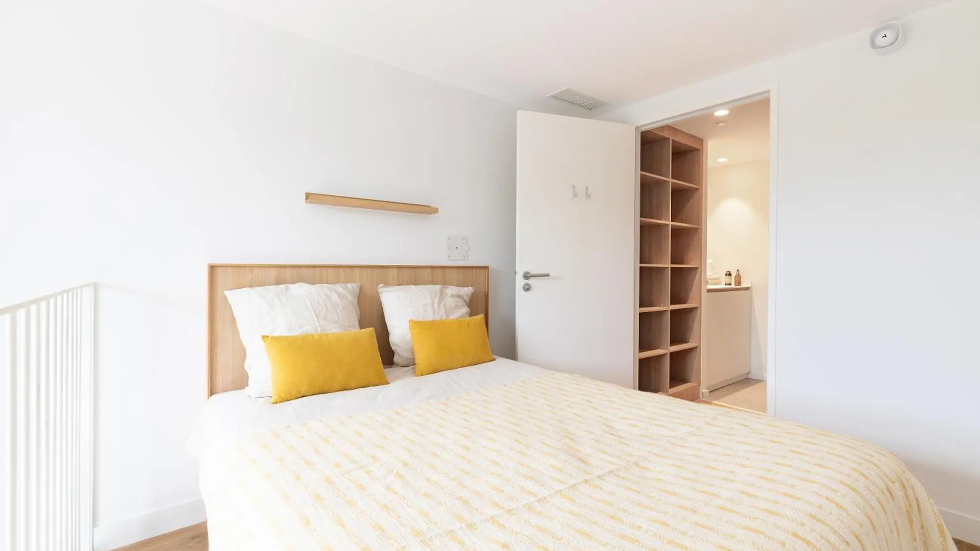 The Babel Community Hotel - Grenoble Bastille Aparthotel
