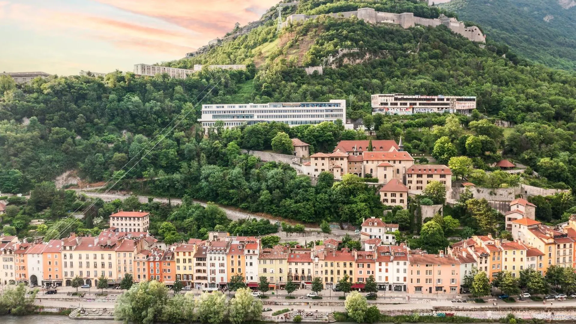 Aparthotel The Babel Community Hotel - Grenoble Bastille